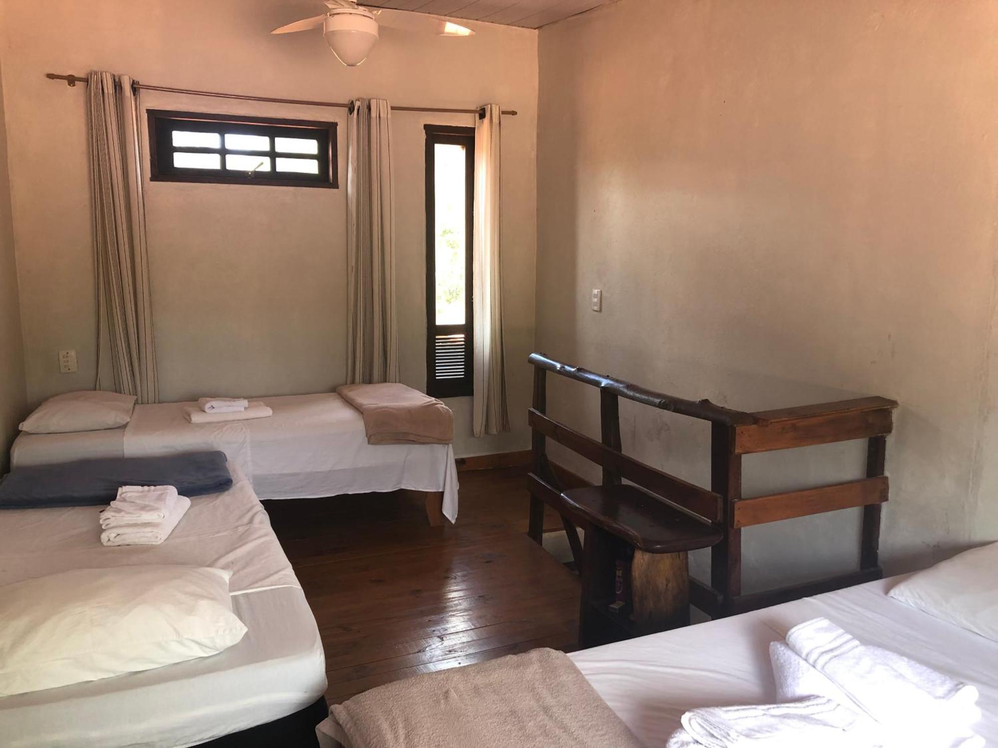 Shanti - Hospedaria Na Vila De Sao Jorge Room photo