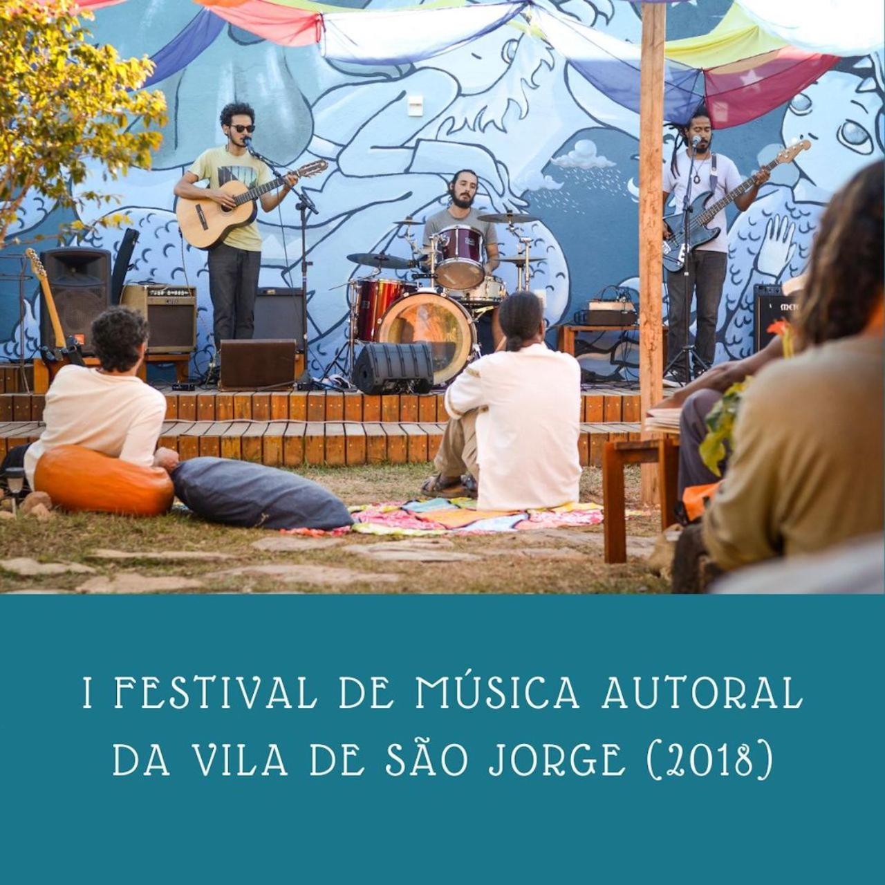 Shanti - Hospedaria Na Vila De Sao Jorge Exterior photo